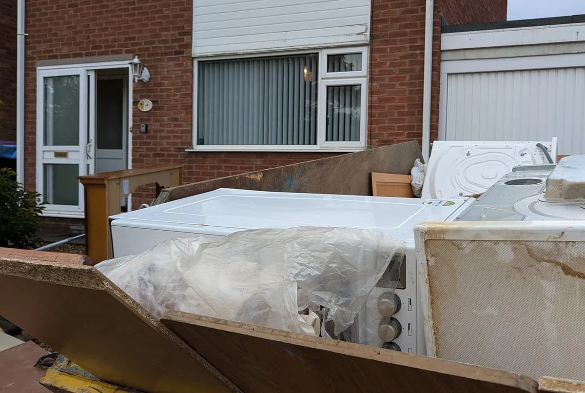 Namur: clearing a restaurant and removing Horeca gear